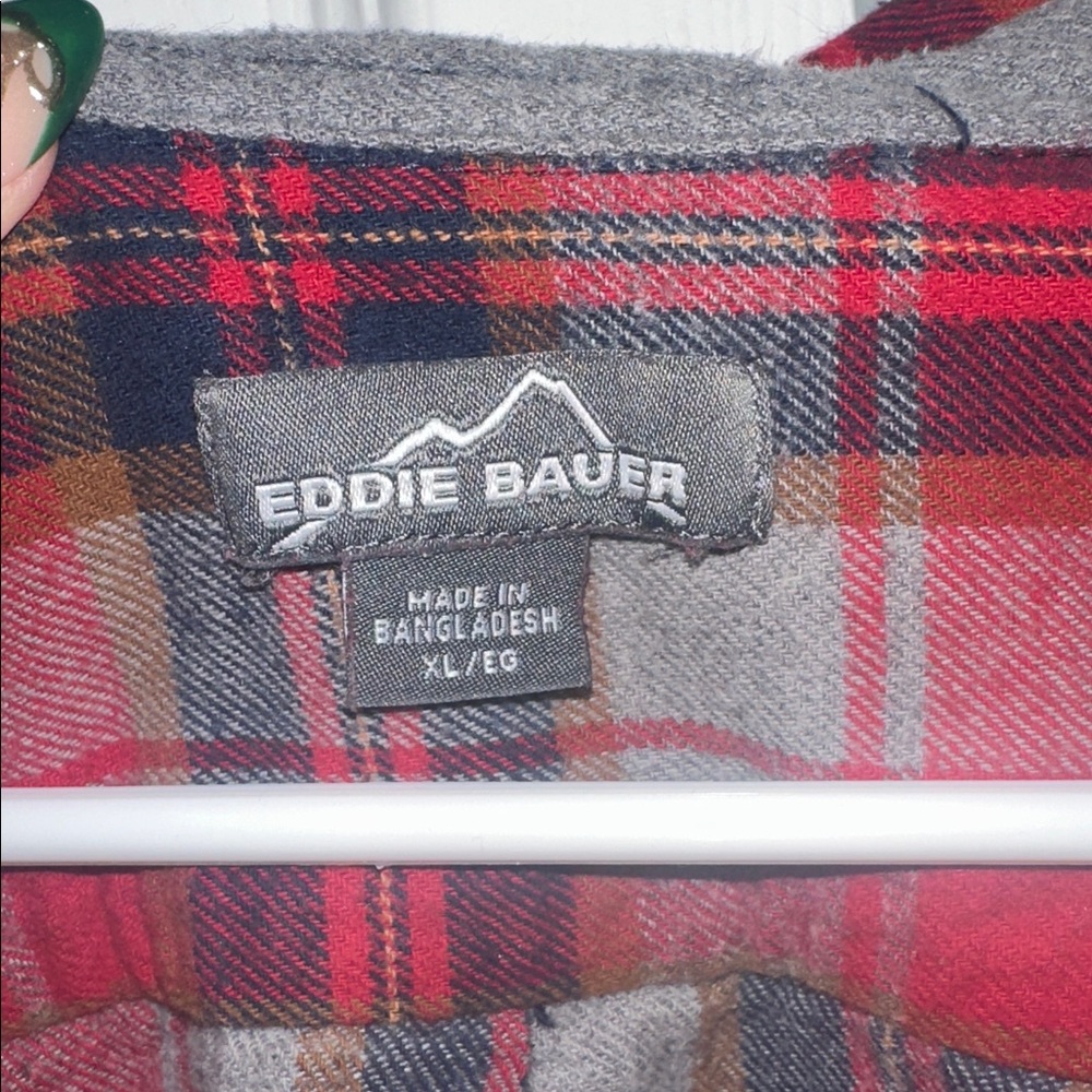 Men’s Flannel - Picture 2 of 3